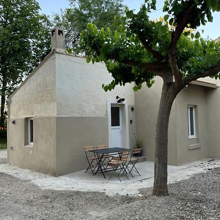 Mazet En Campagne Apartment Arles Ngoại thất bức ảnh